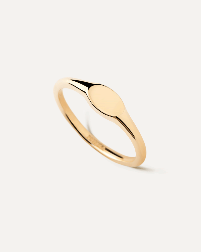 Oval mini stamp ring - 
  
    Sterling Silver / 18K Gold plating
  
