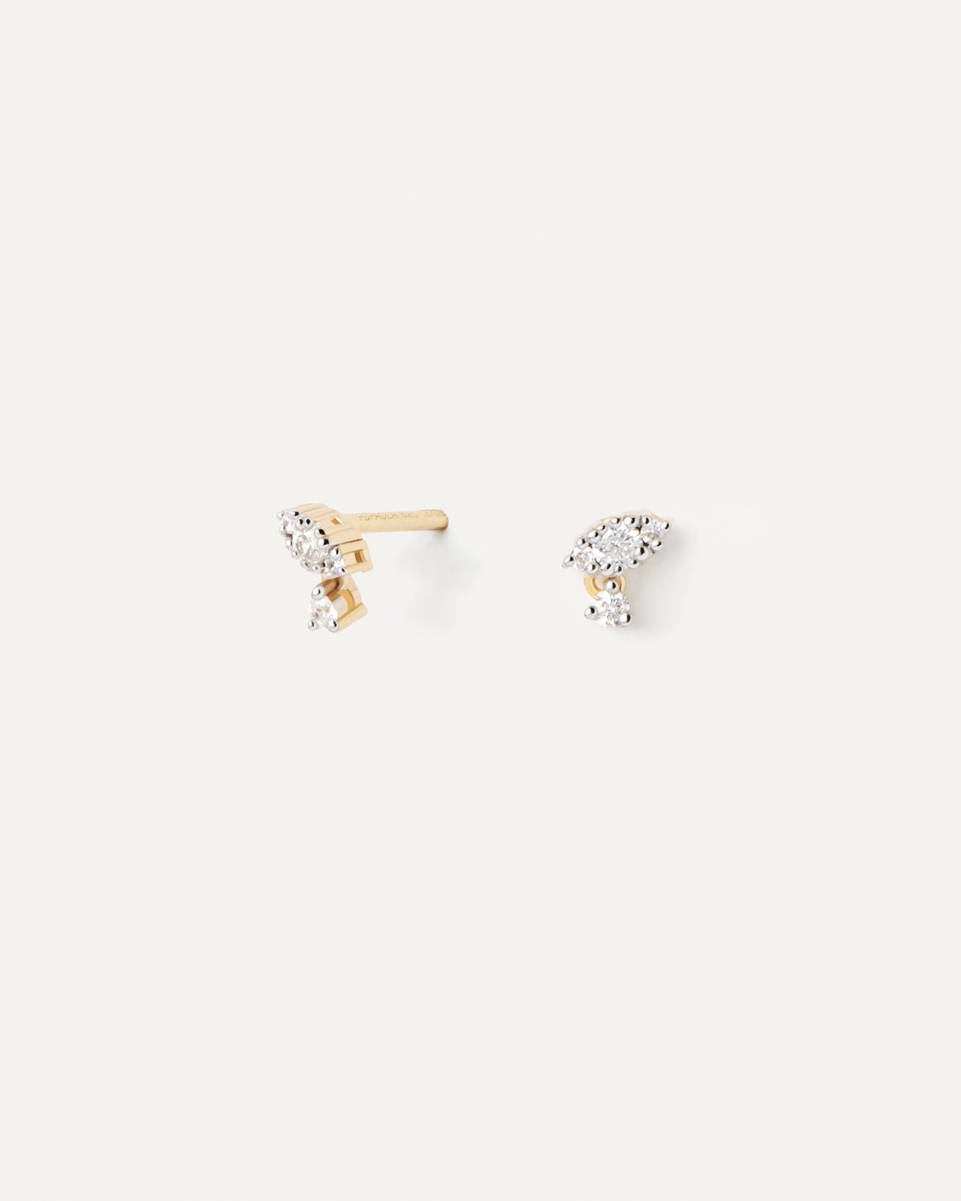 2024 Selection | Diamonds And Gold Lucy Stud Earrings. Leaf shaped studs in solid yellow gold set with 8 diamonds, totaling 0.11 carats. Get the latest arrival from PDPAOLA. Place your order safely and get this Best Seller. Free Shipping.