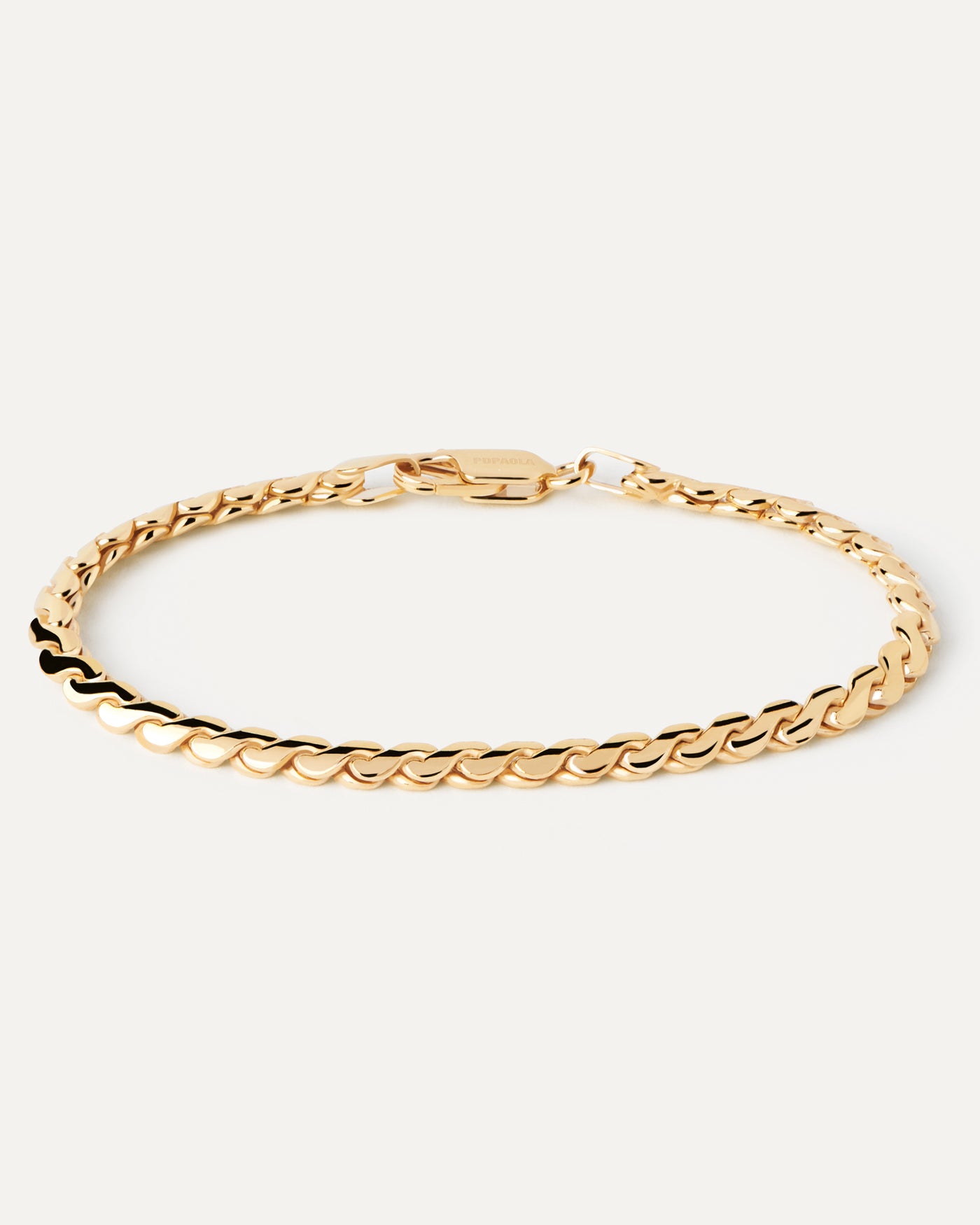 2023 Selection | Large Serpentine Chain Bracelet. Modern gold-plated serpentine thick chain bracelet with braided links. Get the latest arrival from PDPAOLA. Place your order safely and get this Best Seller. Free Shipping.
