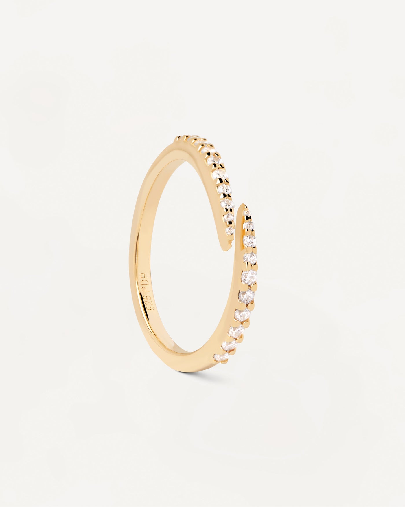 2023 Selection | Embrace Ring. Almost ring in gold-plated silver with dainty zirconia. Get the latest arrival from PDPAOLA. Place your order safely and get this Best Seller. Free Shipping.