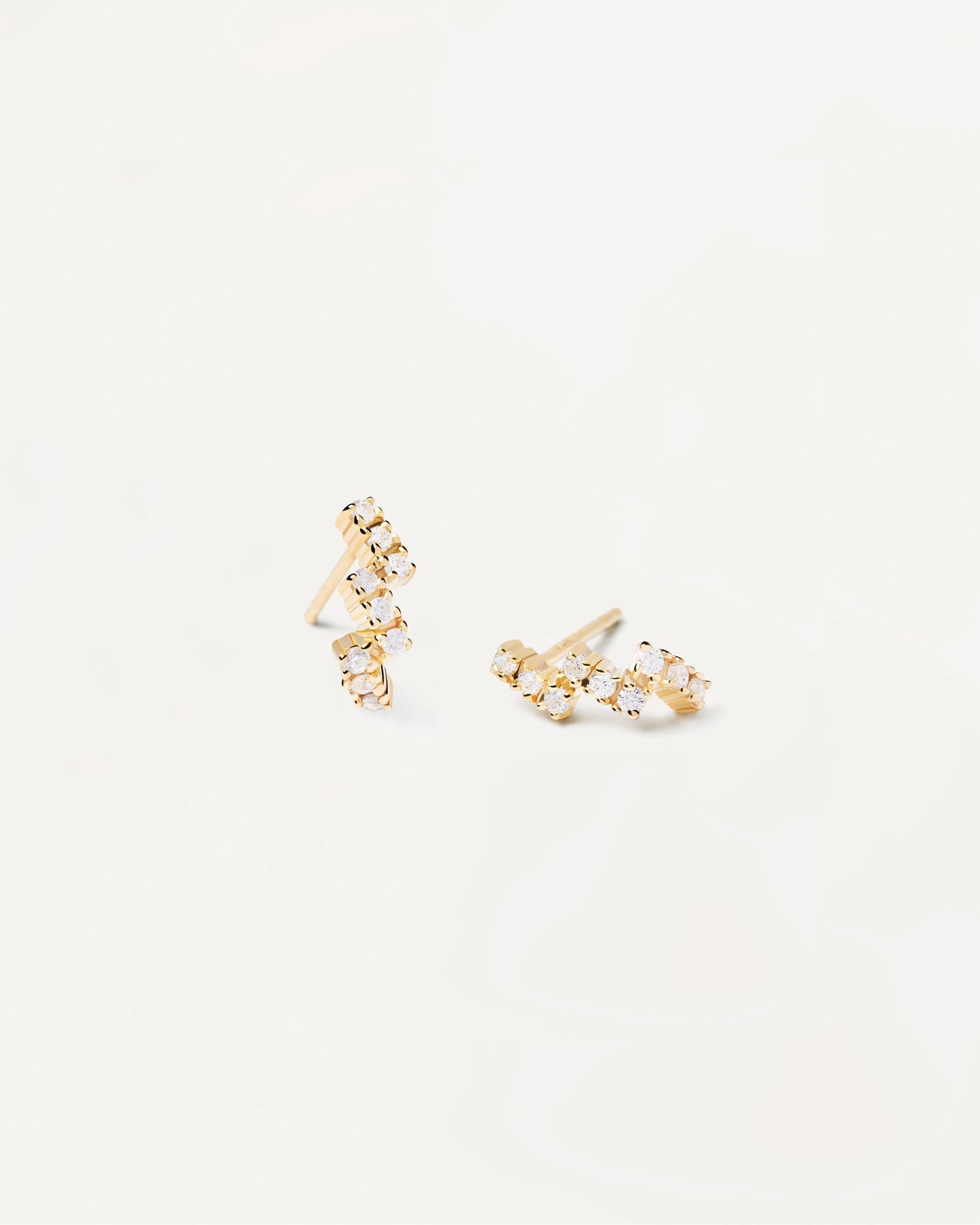 2023 Selection | The Zipper Earrings. Zigzag gold-plated earrings set with white zirconia. Get the latest arrival from PDPAOLA. Place your order safely and get this Best Seller. Free Shipping.