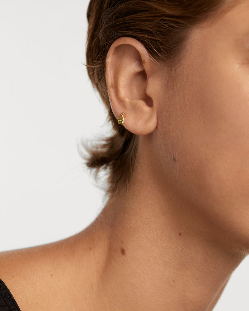 Piercing oreja Lily verde - 
  
    Plata de Ley / Baño de Oro 18K
  
