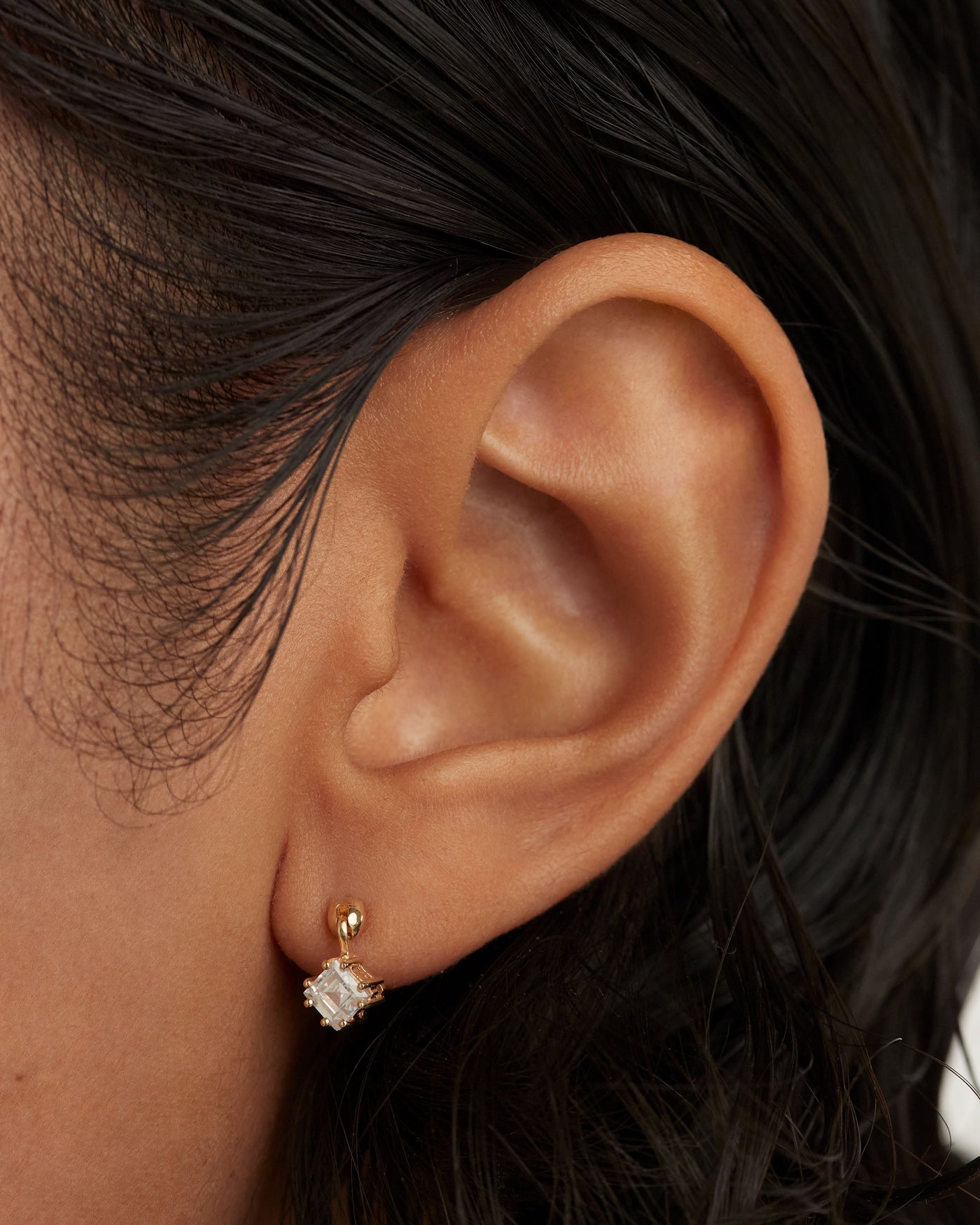 Piercing oreja Ema - 
  
    Plata de Ley / Baño de Oro 18K
  
