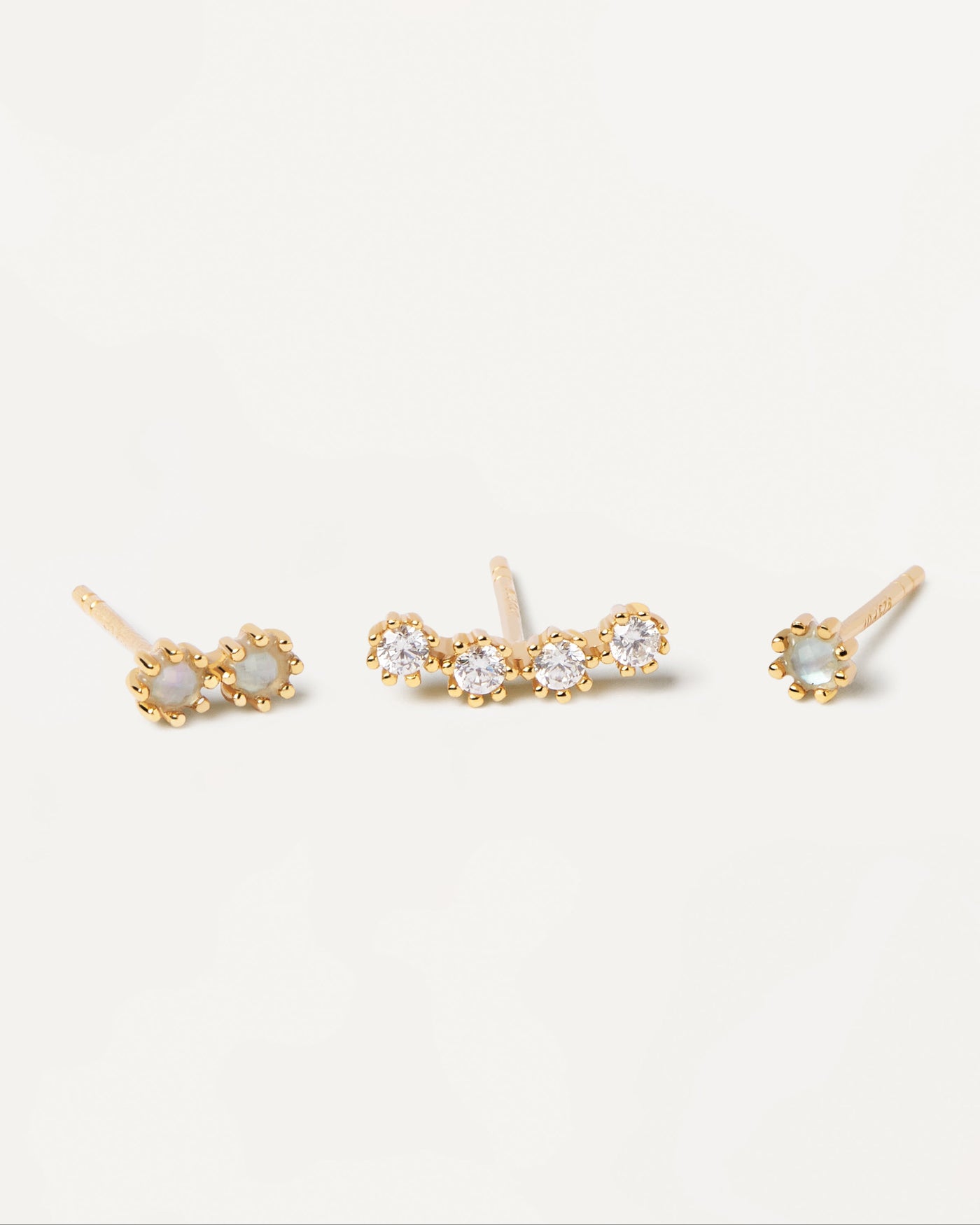 2023 Selection | Ocean Earrings Set. Set of 3 studs in gold-plated silver and white and blue zirconia. Get the latest arrival from PDPAOLA. Place your order safely and get this Best Seller. Free Shipping.