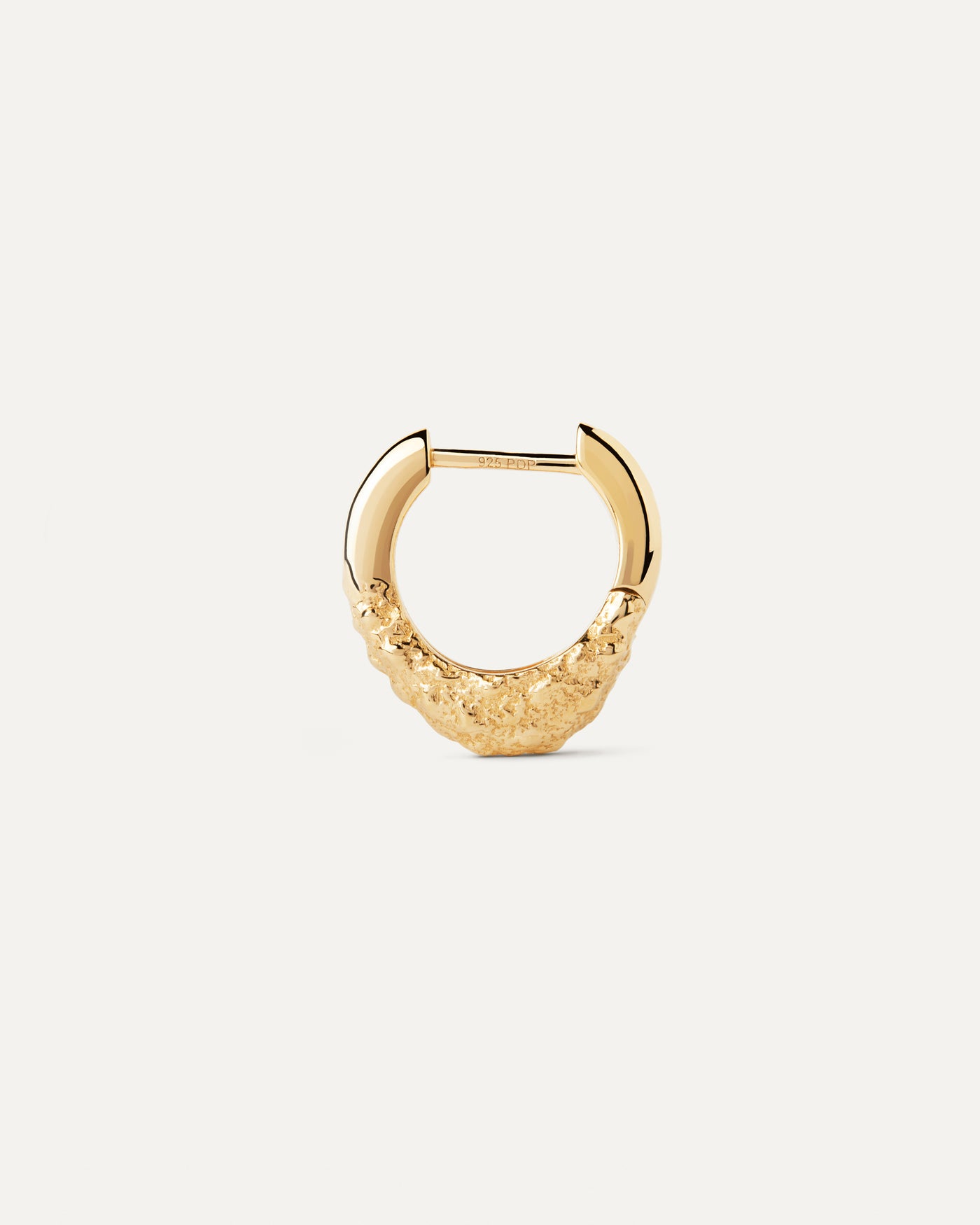 2023 Selection | Duna Single Hoop. Gold-plated fluid shape single hoop with molten texture detail and a drop pendant. Get the latest arrival from PDPAOLA. Place your order safely and get this Best Seller. Free Shipping.