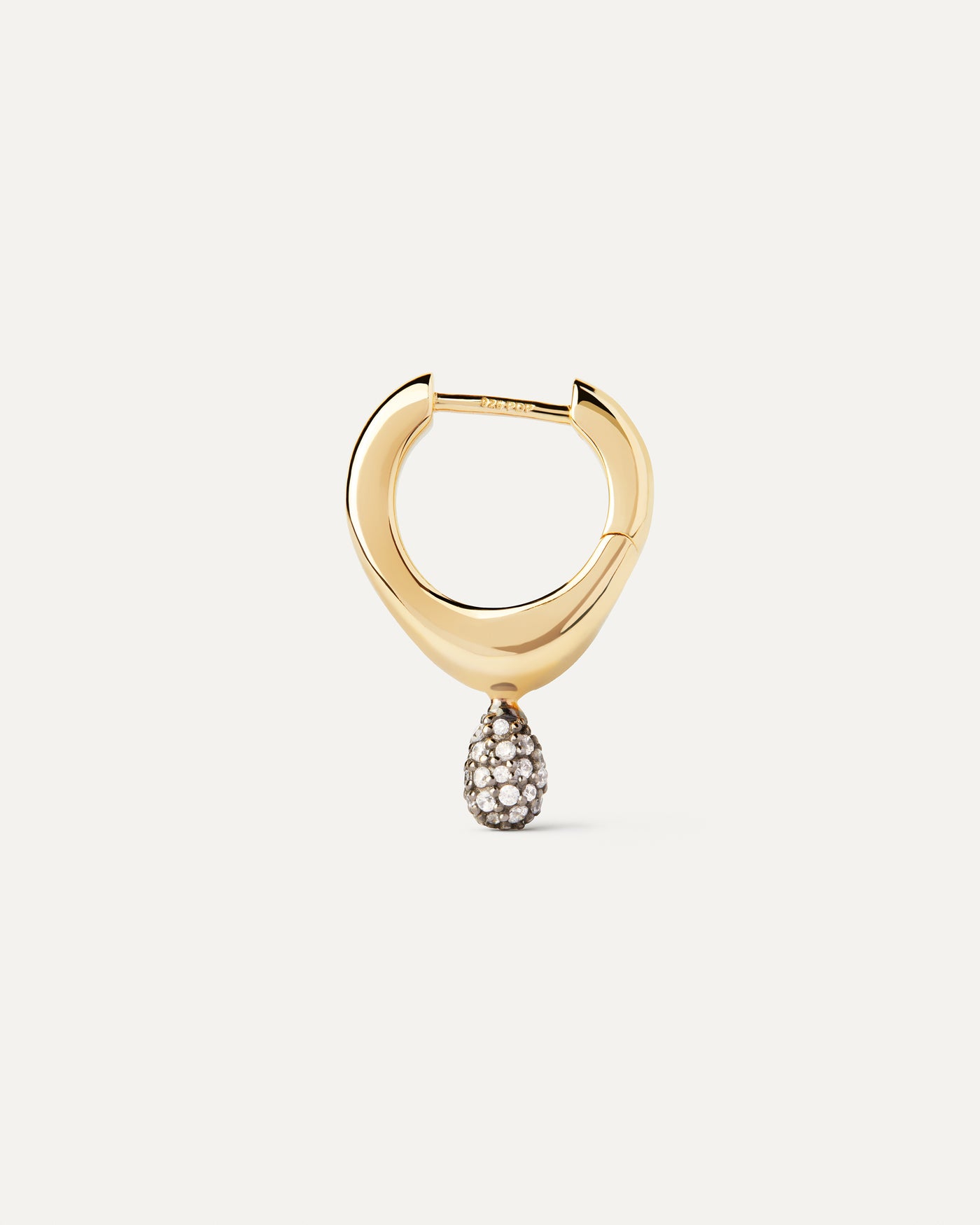 2023 Selection | Pavé Lava Single Hoop. Gold-plated fluid shape single hoop with pavé zirconia drop pendant. Get the latest arrival from PDPAOLA. Place your order safely and get this Best Seller. Free Shipping.