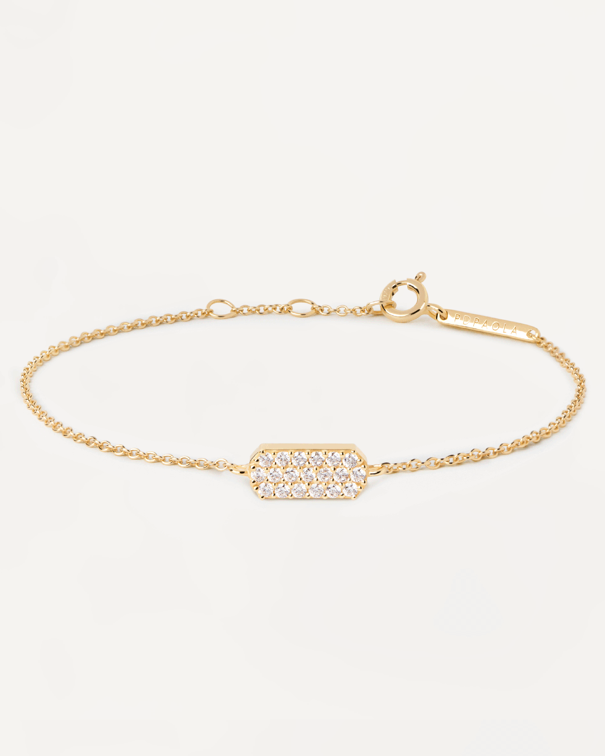 2023 Selection | Icy Bracelet. Gold-plated bracelet with oval motiv and white zirconia. Get the latest arrival from PDPAOLA. Place your order safely and get this Best Seller. Free Shipping.