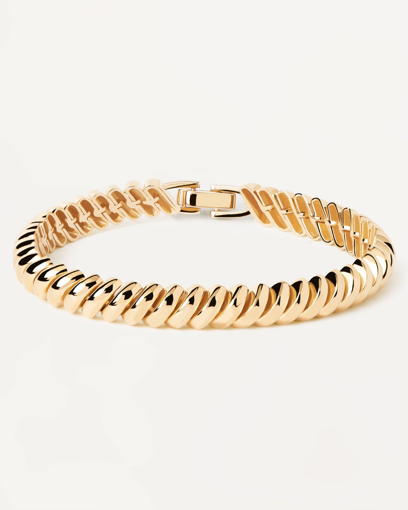 2023 Selection | Gaia Bracelet. Gold-plated silver chain bracelet with San Marco links. Get the latest arrival from PDPAOLA. Place your order safely and get this Best Seller. Free Shipping.