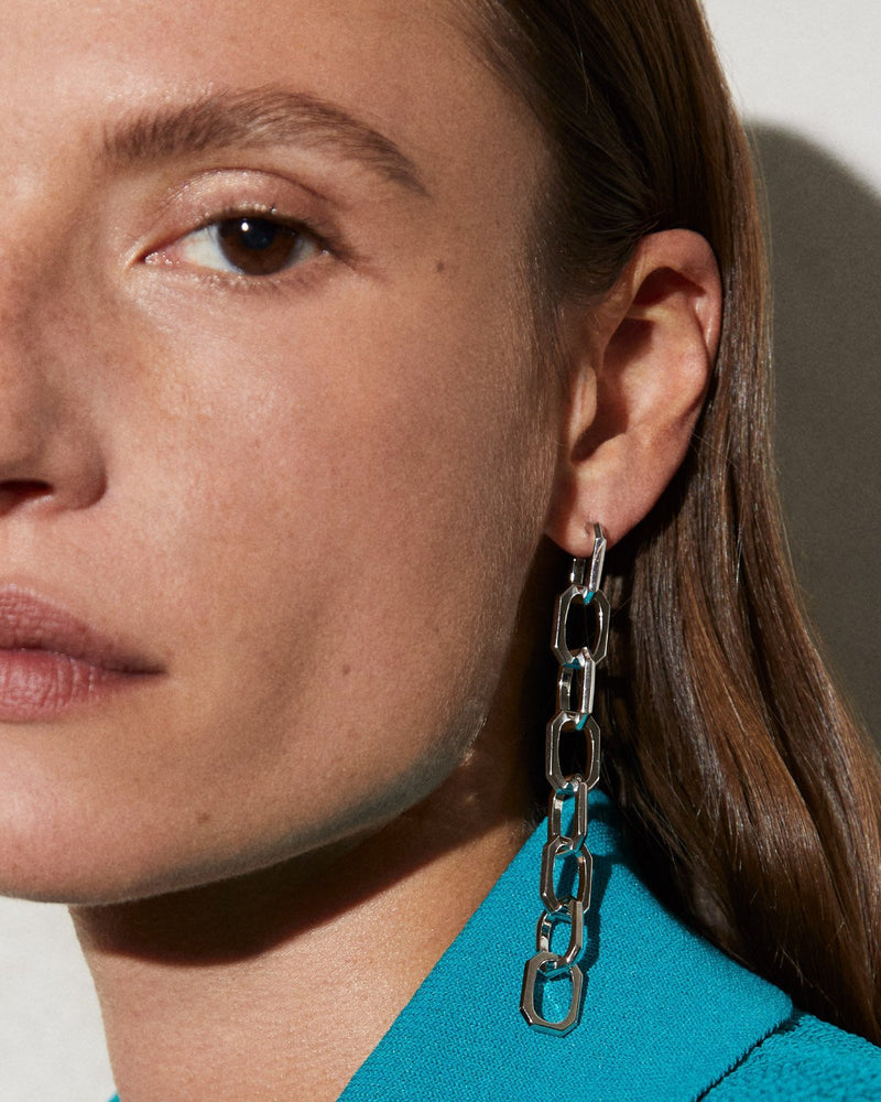 Endless Signature Chain Silver Earrings - 
  
    Brass / Rhodium silver plating
  
