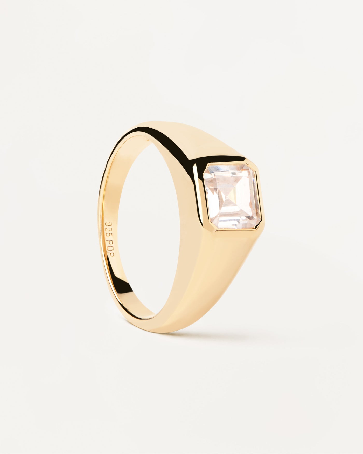 2023 Selection | Square Shimmer Stamp Ring. Gold-plated silver signet ring with square white zirconia. Get the latest arrival from PDPAOLA. Place your order safely and get this Best Seller. Free Shipping.