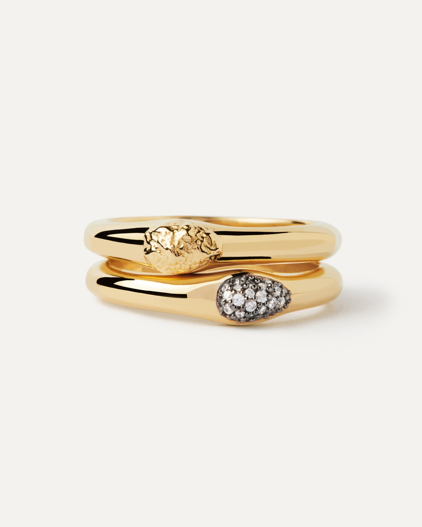 Set di due anelli placcati in oro con pave di zirconi e texture fusa Set Di Anelli The Rocks PDPAOLA