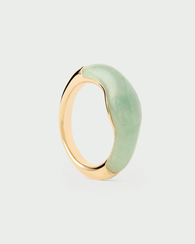 Anillo sello fluido con piedra verde tallada a mano