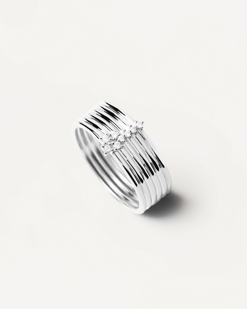 Statement ring in sterling silver with six bands and bright zirconia
