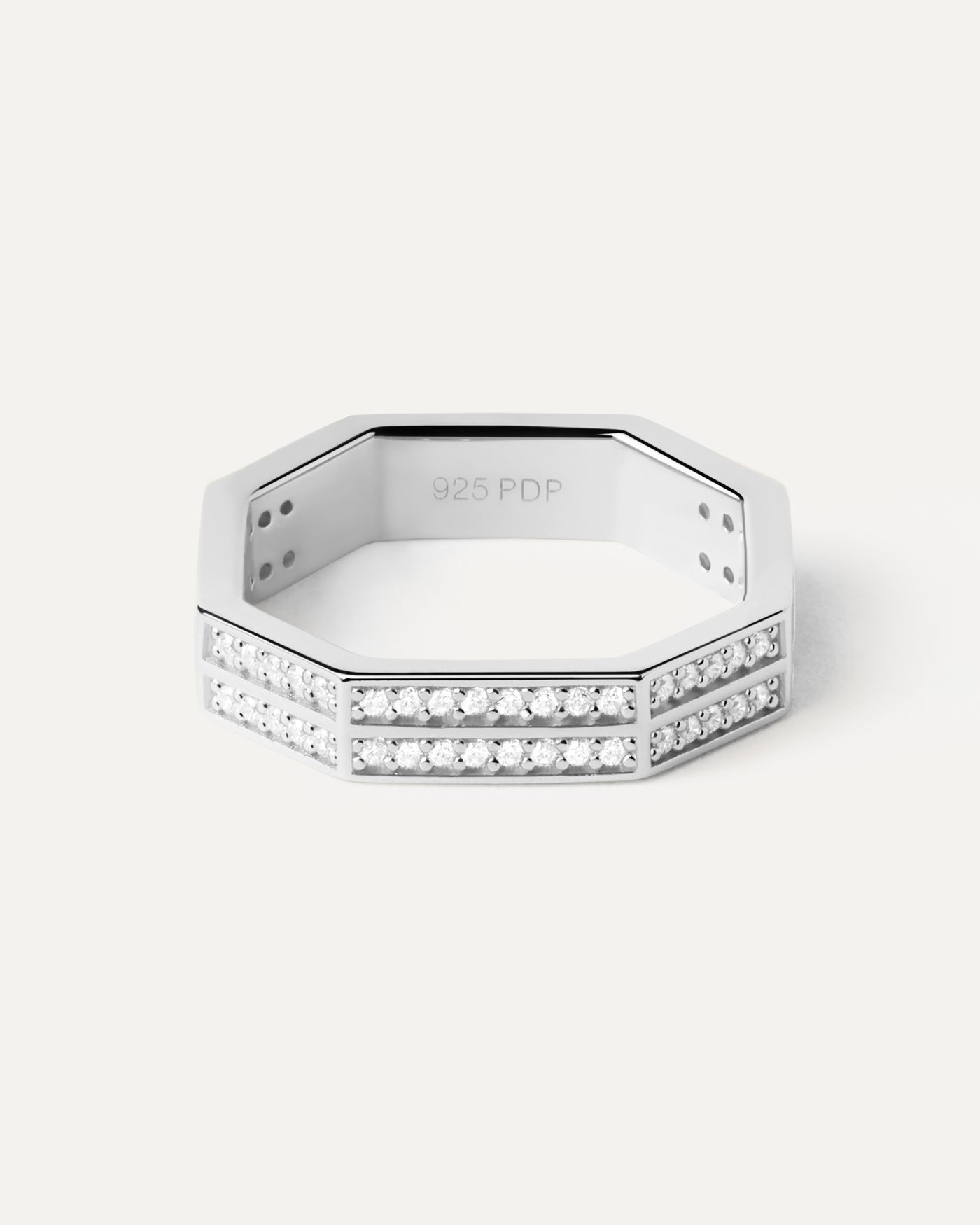 Selezione 2023 | Anello in Argento Olympia. Acquista le ultime novità di PDPAOLA. Effettua il tuo ordine in tutta sicurezza e non lasciarti sfuggire questo best seller. Spedizione gratuita.