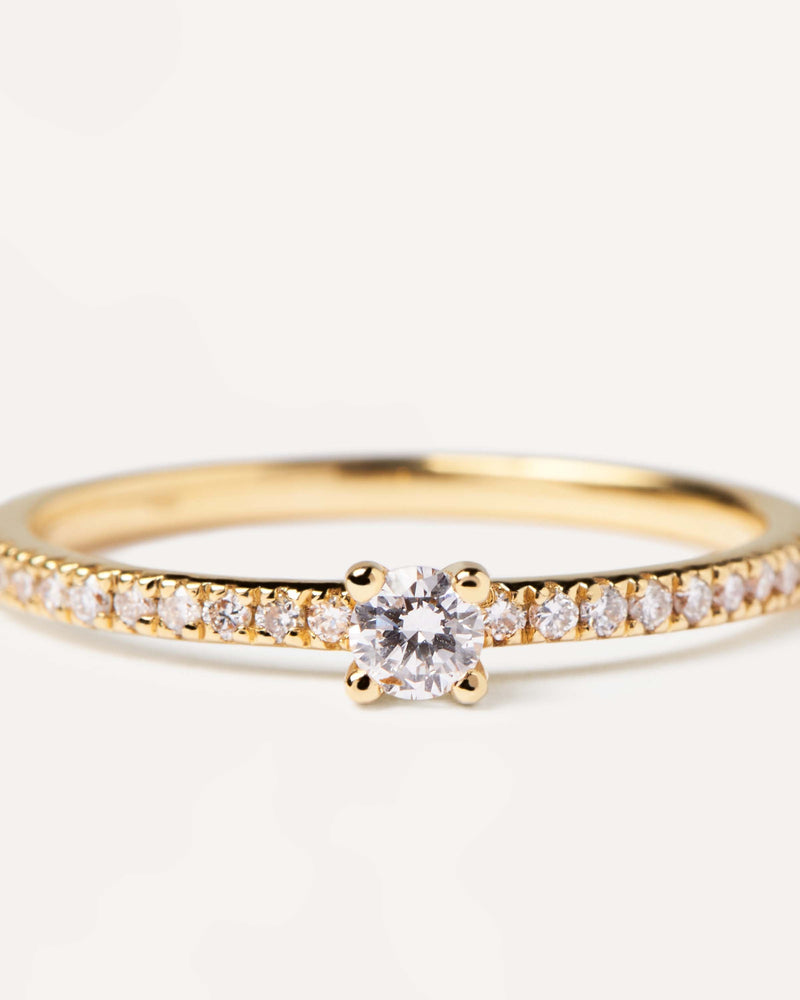 Anneau d'éternité en or jaune massif avec diamant solitaire au centre, le tout de 0,31 carats