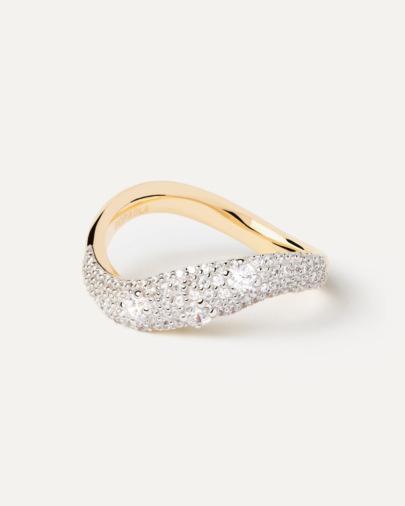 2023 Selection | Diamonds And Gold Apollo Ring. Anillo pavé ondulado de oro amarillo con 92 diamantes de laboratorio de 0,62 quilates. Get the latest arrival from PDPAOLA. Place your order safely and get this Best Seller. Free Shipping.