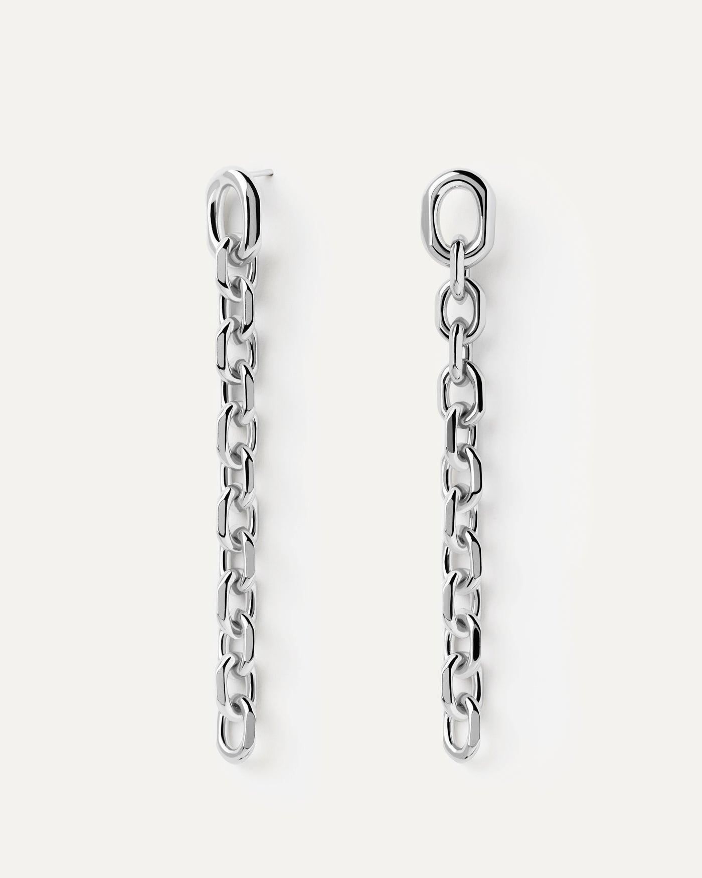 Boucles D'Oreilles en Argent Vesta. Boucles d'oreilles pendantes délicates en plaqué or ornées de zircon blanc. Découvrez les dernières nouveautés de chez PDPAOLA. Commandez et recevez votre bijou en toute sérénité.