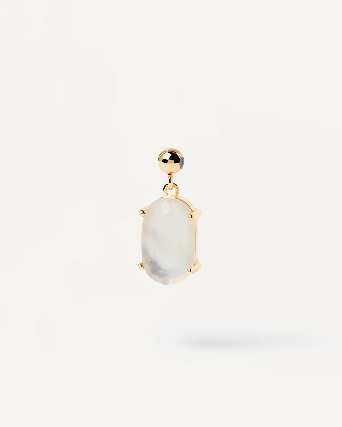 Selección 2023 | Charm Intuición Con Nácar. Charm de nacar para colgar en collar o pulsera. Consigue las últimas novedades de PDPAOLA. Haz tu pedido de forma segura y obtén este Best Seller. Envío Gratis.