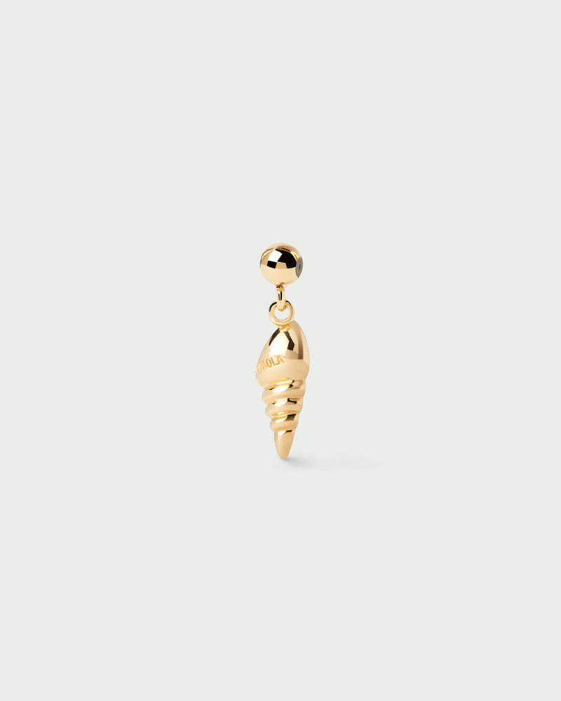 Charm Concha - 
  
    Plata de Ley / Baño de Oro 18K
  
