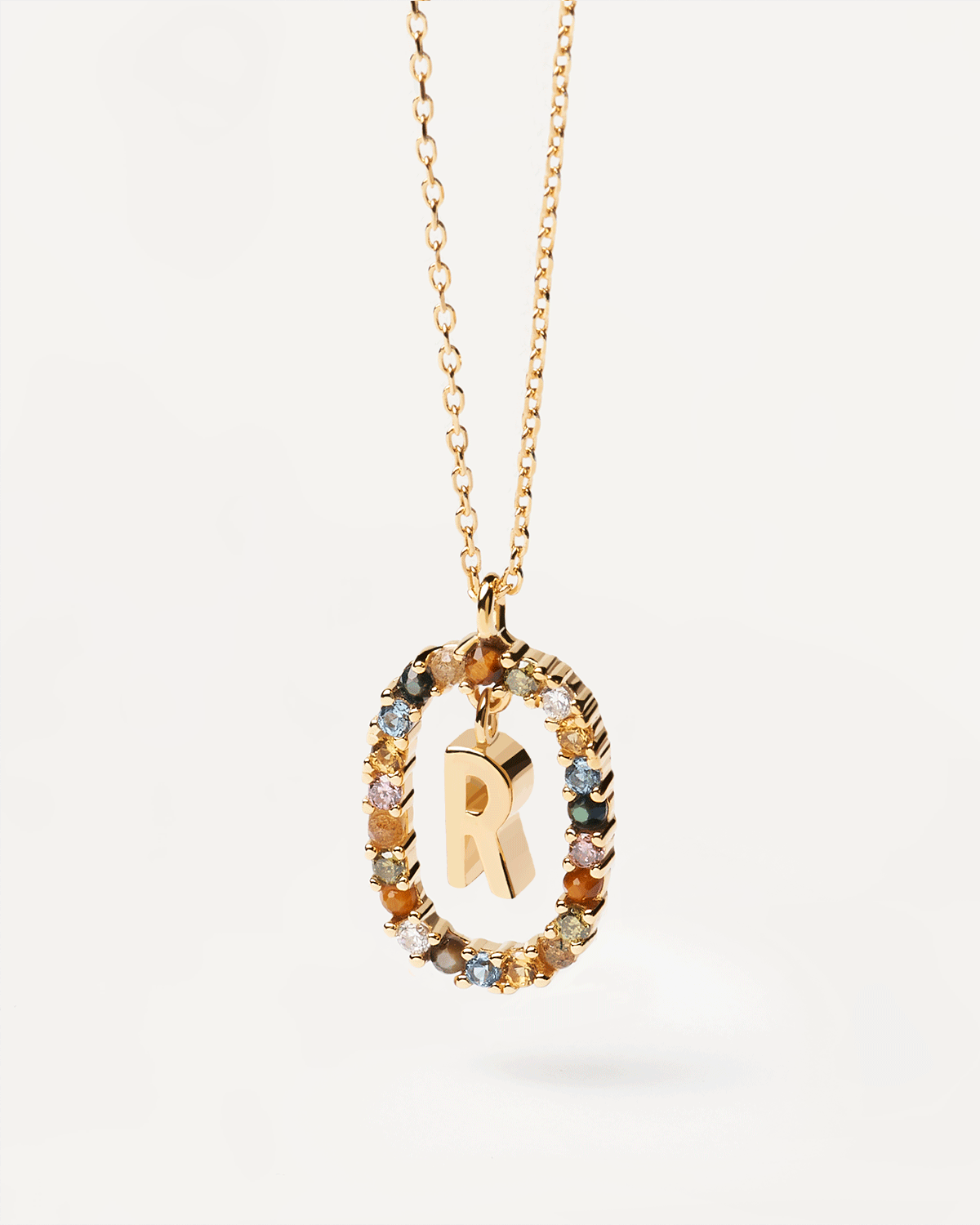 Collana con lettera R - 
  
    Argento sterling / Placcatura in Oro 18K
  
