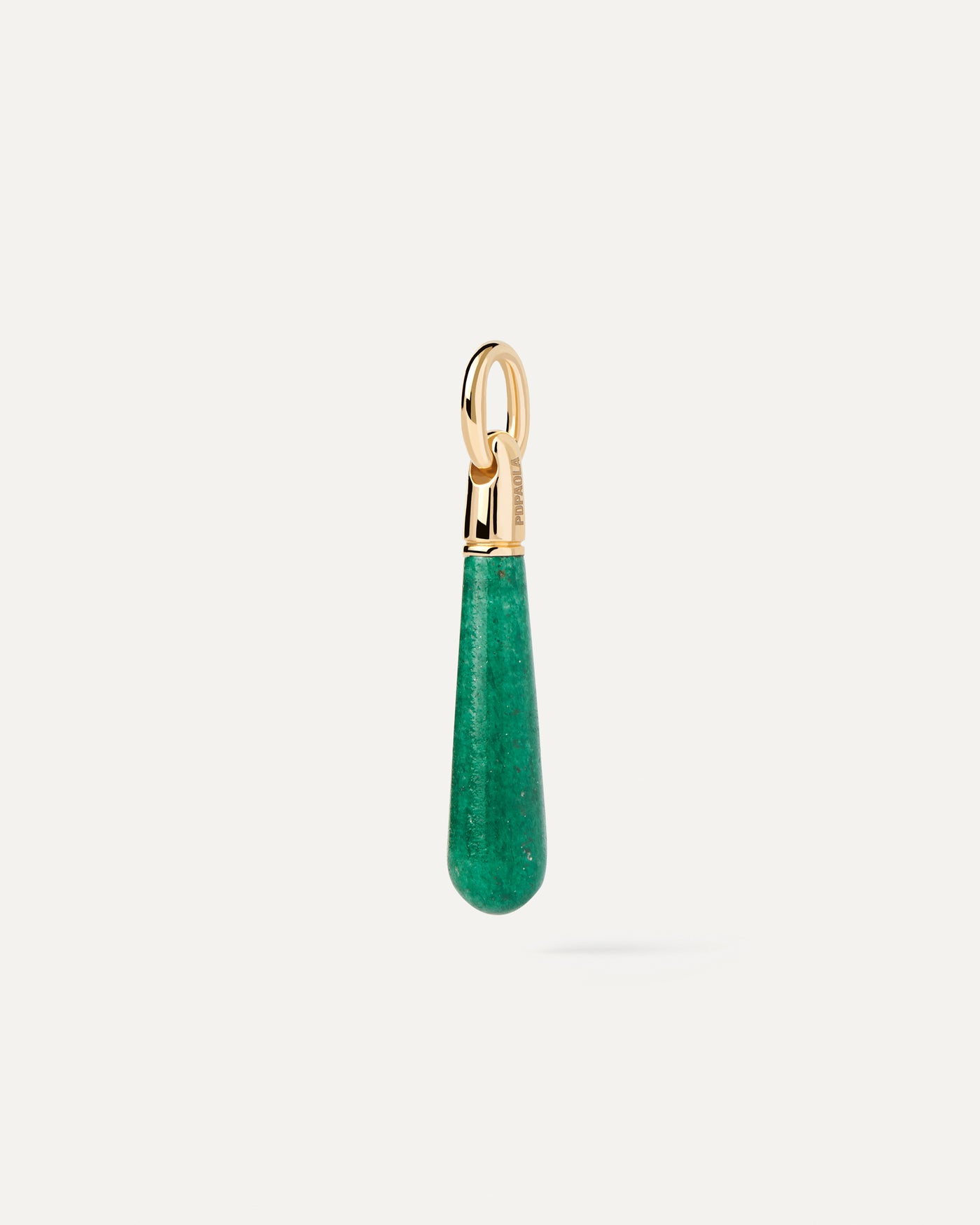 Ciondolo Avventurina Verde Large Drop. Goccia ciondolo con pietra verde per personalizzare collana o orecchini a cerchio. Acquista le ultime novità di PDPAOLA. Effettua il tuo ordine in tutta sicurezza e non lasciarti sfuggire questo best seller.