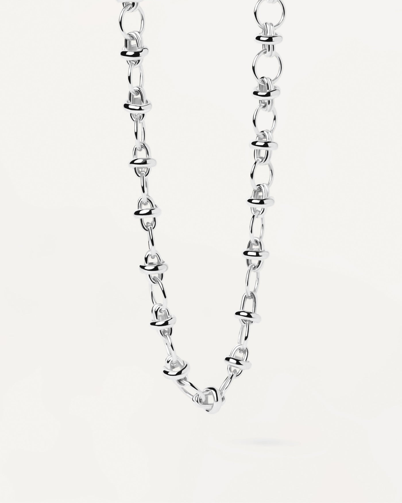 Meraki Silberne Gliederkette. Kette aus Sterlingsilber mit runden Kettengliedern. Erhalten Sie die neuesten Produkte von PDPAOLA. Geben Sie Ihre Bestellung sicher auf und erhalten Sie diesen Bestseller.