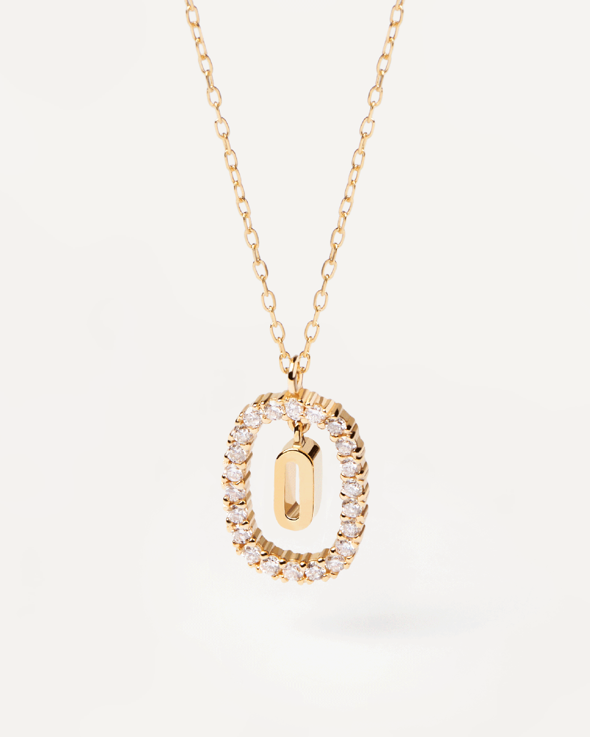 GoldHalskette mit Diamanten Buchstabe O - 
  
    18 kt Gold
  
