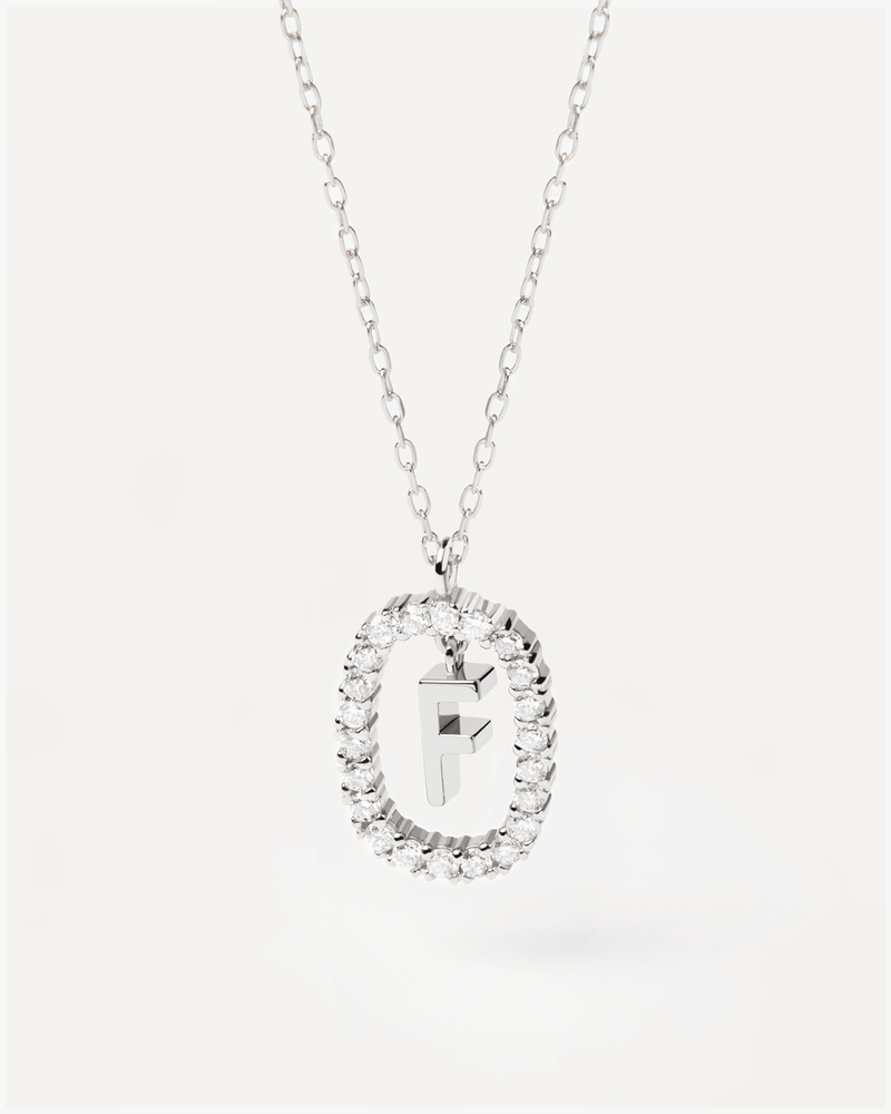 Collana in Diamanti E Oro Bianco Con Lettera F - 
  
    Oro bianco 18K / Placcatura in argento rodiato
  
