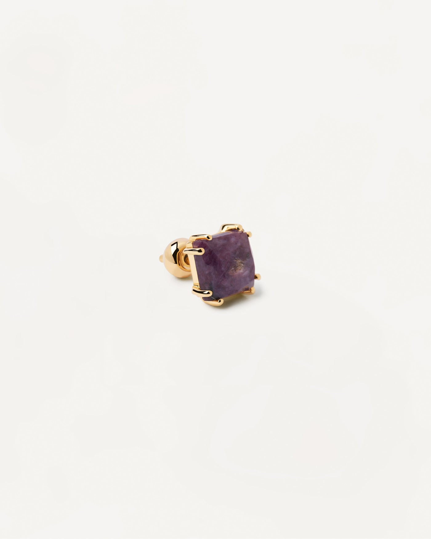 2023 Selection | Suki Charoite Single Earring. Gold-plated stud ear piercing with purple gemstone in Asscher cut. Get the latest arrival from PDPAOLA. Place your order safely and get this Best Seller. Free Shipping.
