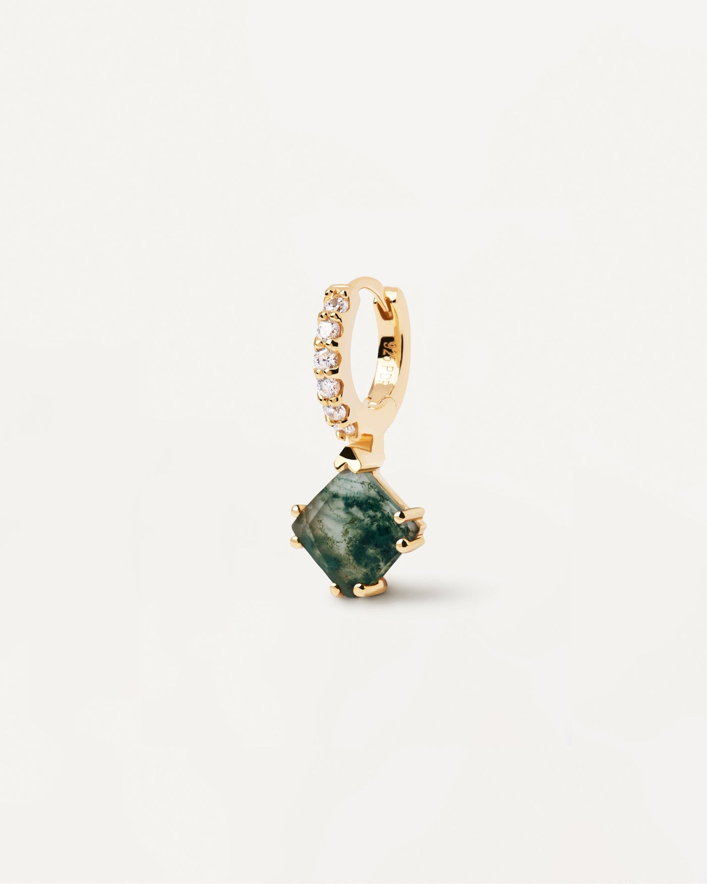 2023 Selection | Fuji Moss Agate Single Earring. Gold-plated hoop ear piercing with white zirconia and dark green squared gemstone pendant. Get the latest arrival from PDPAOLA. Place your order safely and get this Best Seller. Free Shipping.