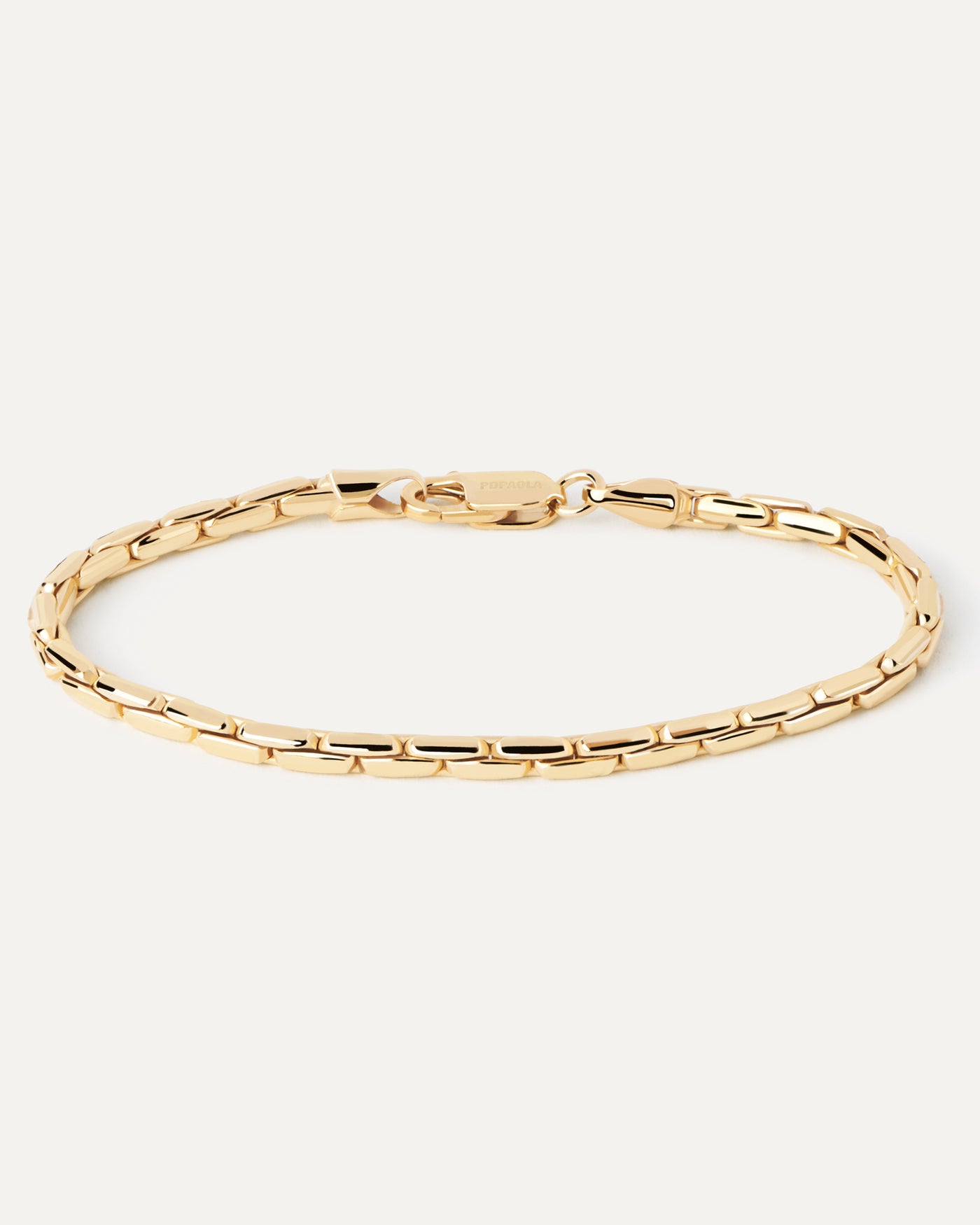 2023 Selection | Large Boston Chain Bracelet. Gold-plated boston thick chain bracelet with elongated links. Get the latest arrival from PDPAOLA. Place your order safely and get this Best Seller. Free Shipping.
