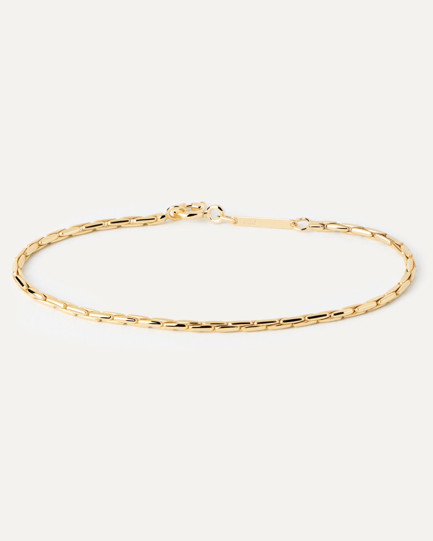 2023 Selection | Boston Chain Bracelet. Gold-plated boston chain bracelet with elongated links. Get the latest arrival from PDPAOLA. Place your order safely and get this Best Seller. Free Shipping.