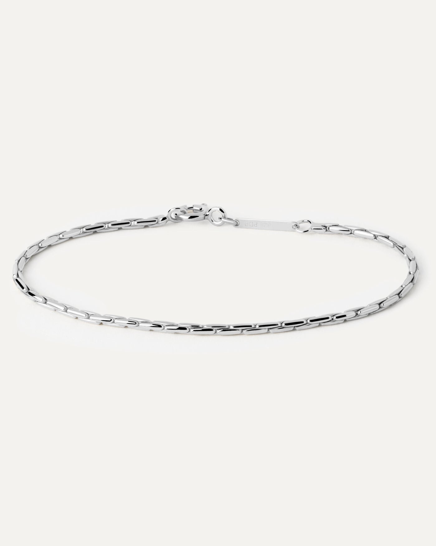 Boston Silbernes Kettenarmband. Boston dicke armKetten aus sterlingsilber mit länglichen Gliedern. Erhalten Sie die neuesten Produkte von PDPAOLA. Geben Sie Ihre Bestellung sicher auf und erhalten Sie diesen Bestseller.