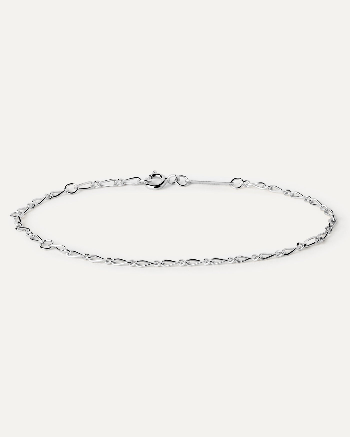 2023 Selection | Adele Silver Chain Bracelet. Sleek silver chain bracelet with intertwined asymmetric links. Get the latest arrival from PDPAOLA. Place your order safely and get this Best Seller. Free Shipping.