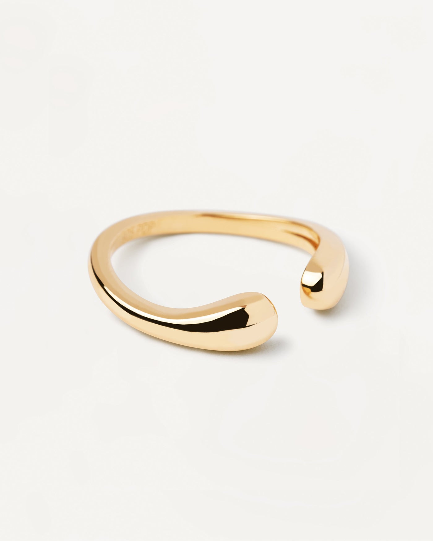 2023 Selection | Crush Ring. Bold and curvy unclosed-ring in gold-plated silver. Get the latest arrival from PDPAOLA. Place your order safely and get this Best Seller. Free Shipping.