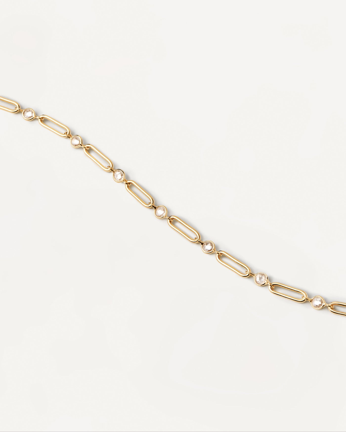 2023 Selection | Miami Chain Necklace. Large link necklace in gold-plated silver set with white zirconia. Get the latest arrival from PDPAOLA. Place your order safely and get this Best Seller. Free Shipping.