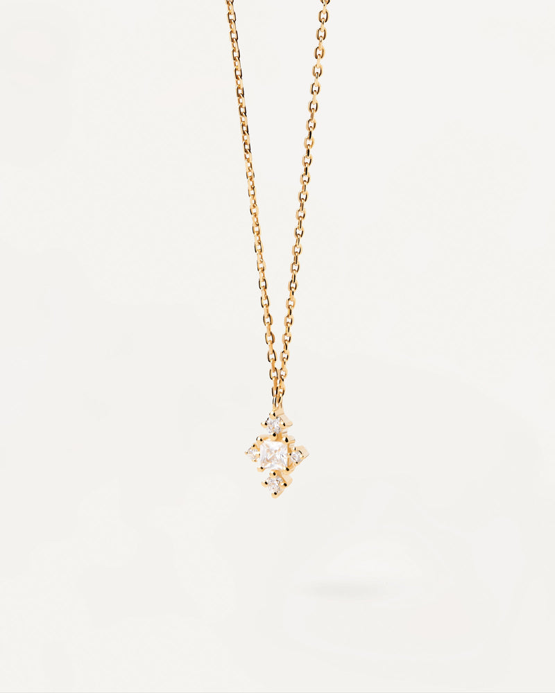 Dainty gold-plated chain necklace with white zirconia motiv