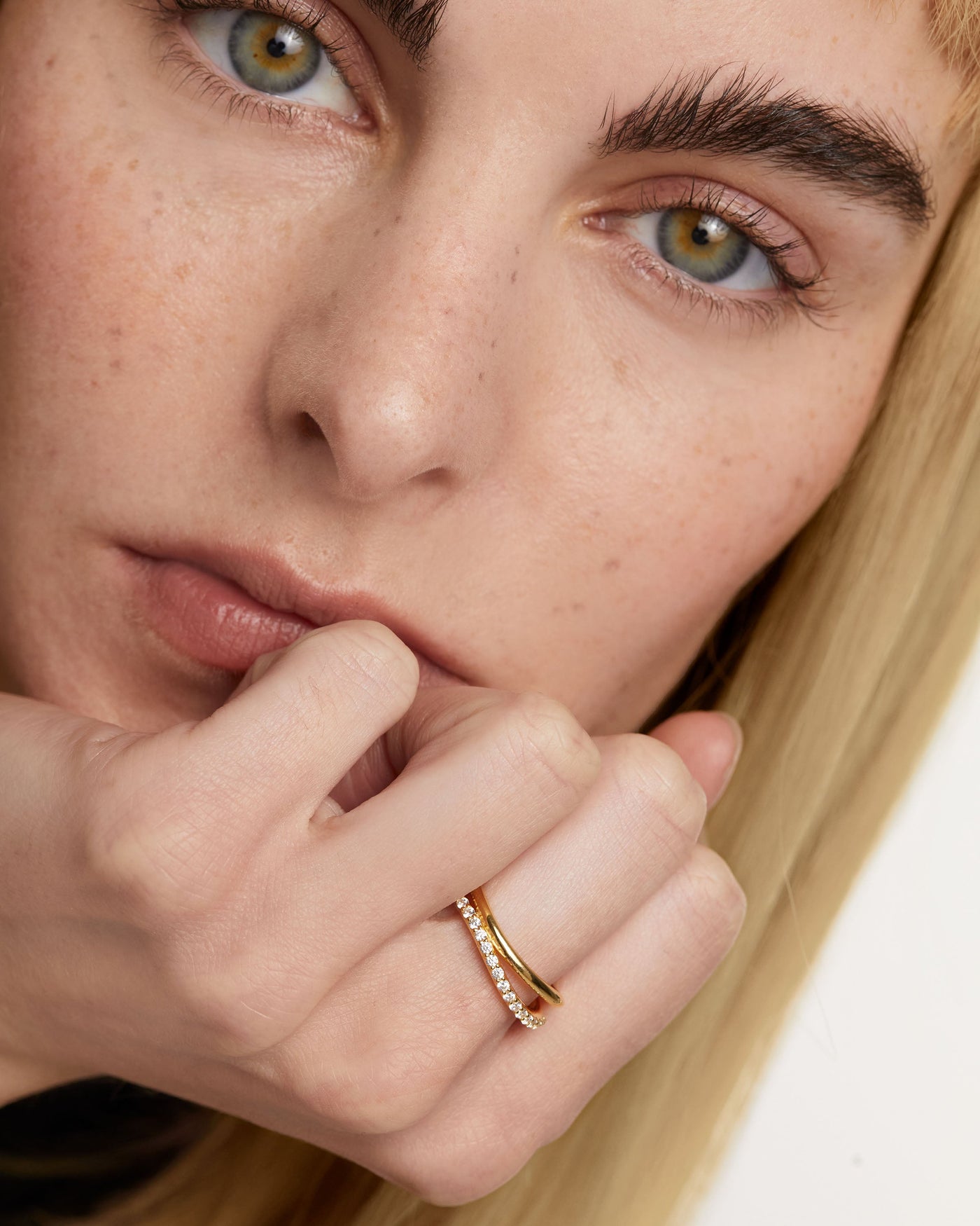 Mejuri store duo ring