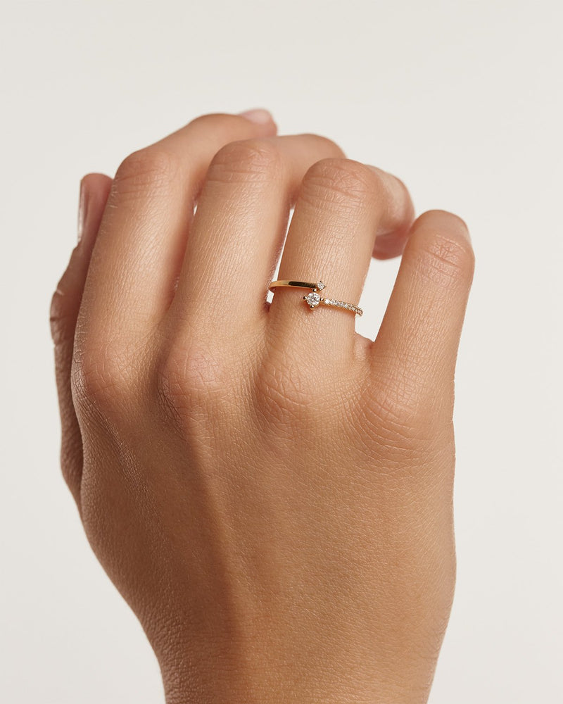 Diamonds and Gold Swing Ring - 
  
    18K Gold
  
