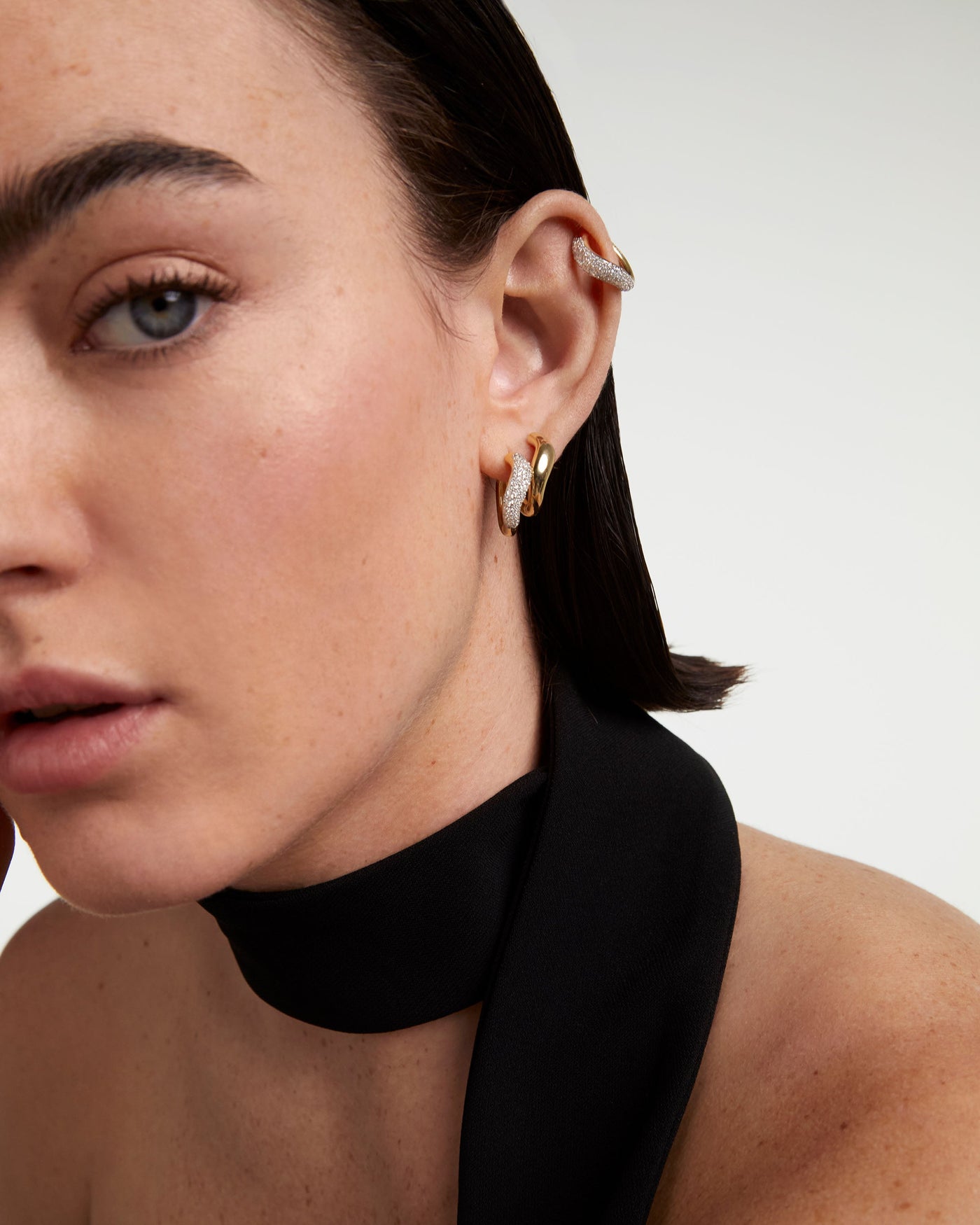 Apollo Creolen Aus Gold Mit Diamanten 
  
    18 kt Gold
  
