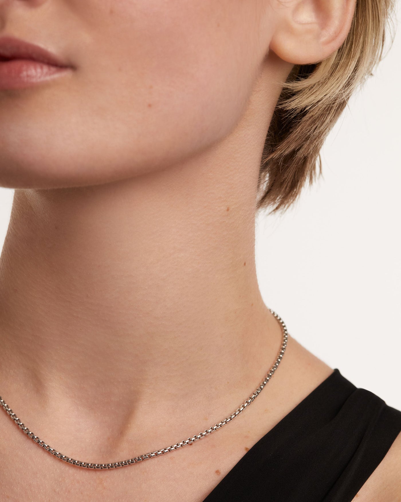 Buy Silver Necklaces & Pendants for Women by CLARA Online | Ajio.com