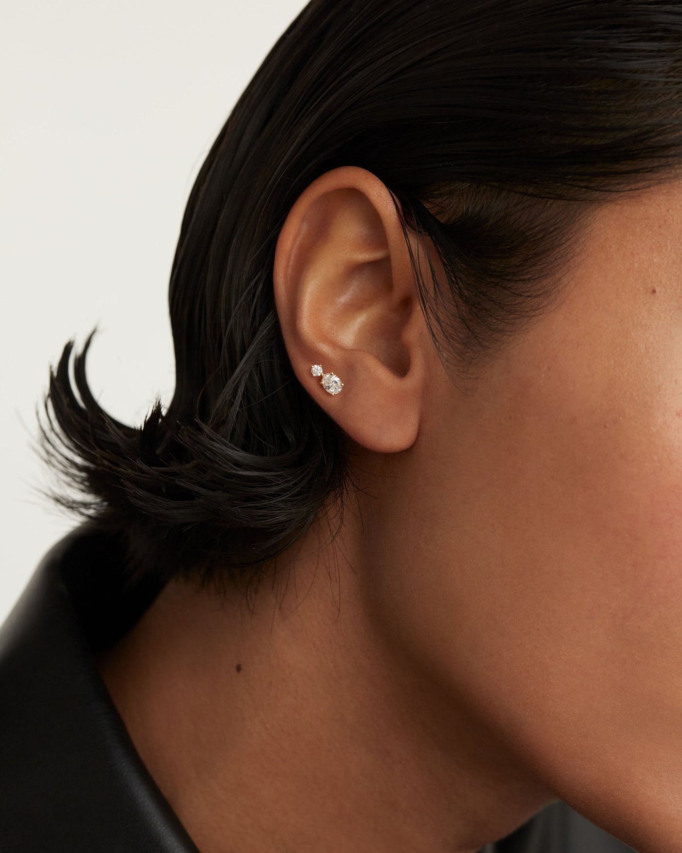 Orecchino Singolo Nikita 
  
    Argento sterling / Placcatura in Oro 18K
  
