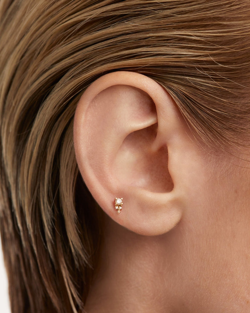 Small single diamond earring hotsell
