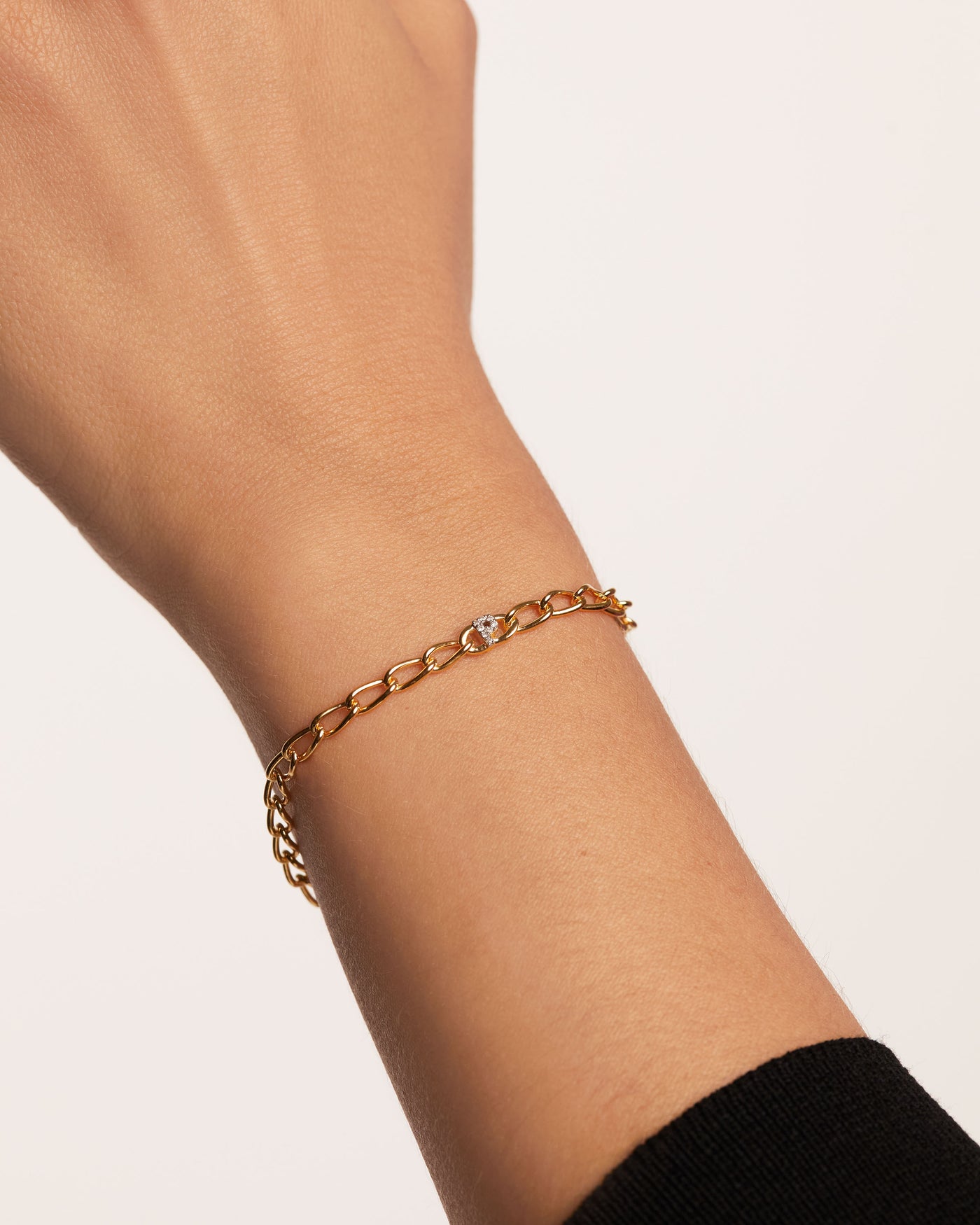 Cable chain bracelet in gold plated silver with initial P in zirconia Letter P Chain Bracelet PDPAOLA