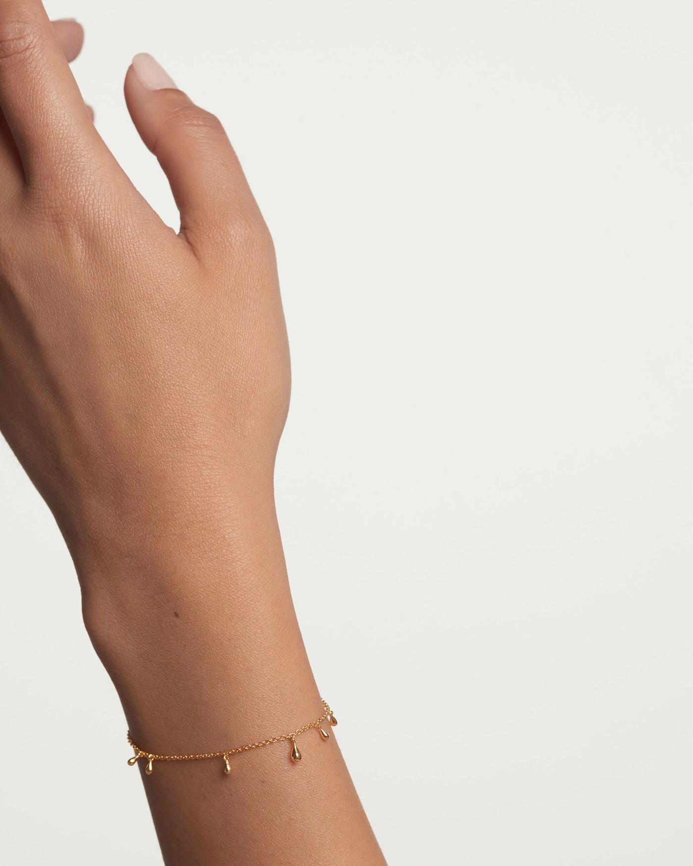 Bracciale Teardrop 
  
    Argento sterling / Placcatura in Oro 18K
  
