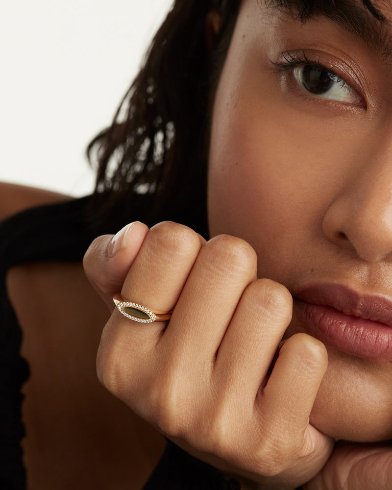 Anillo Sello Lace - 
  
    Plata de Ley / Baño de Oro 18K
  
