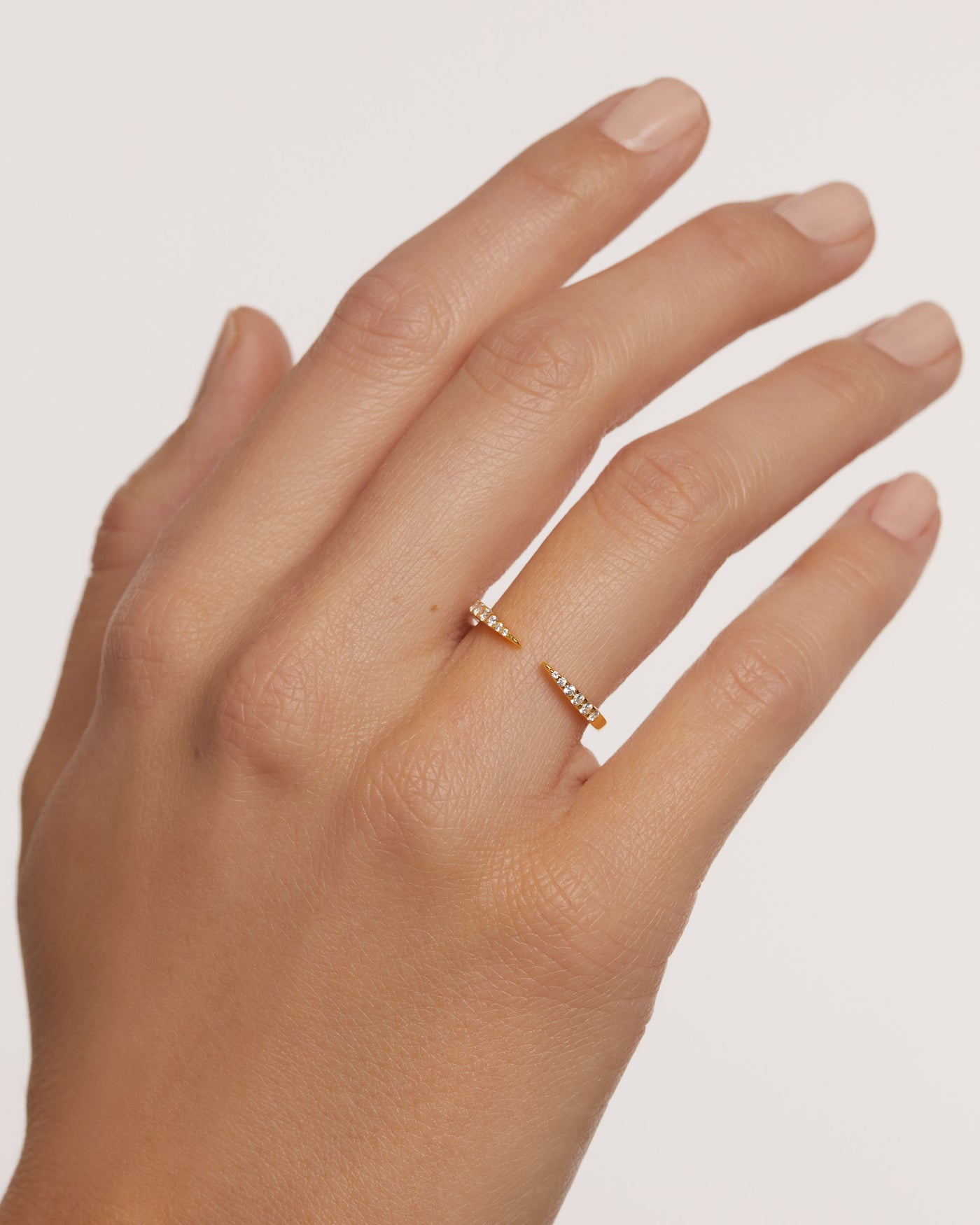 Anello Stare 
  
    Argento sterling / Placcatura in Oro 18K
  

