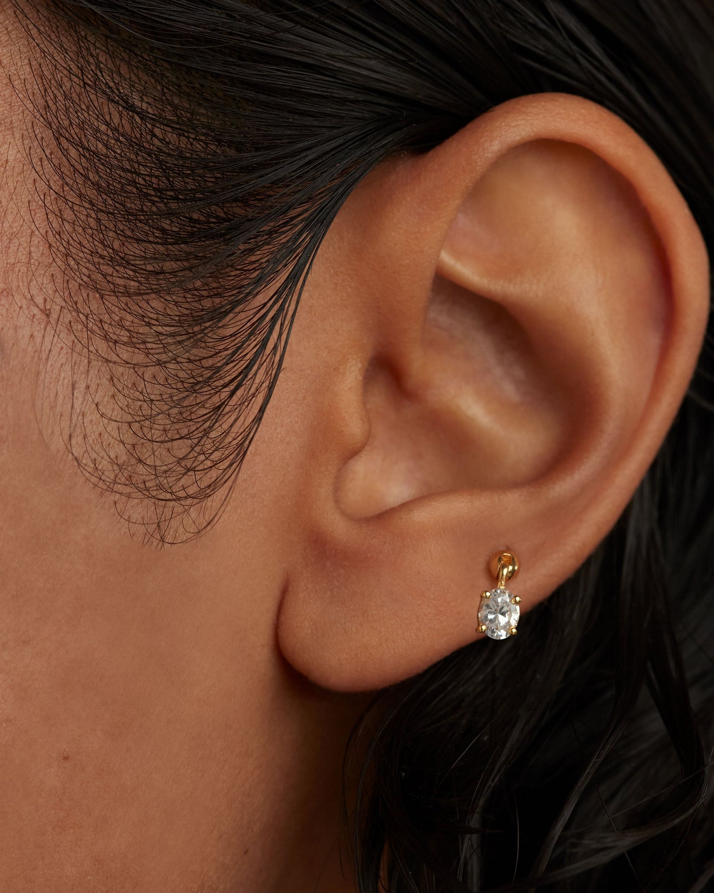 Gia Single Earring 
  
    Sterling Silver / 18K Gold plating
  

