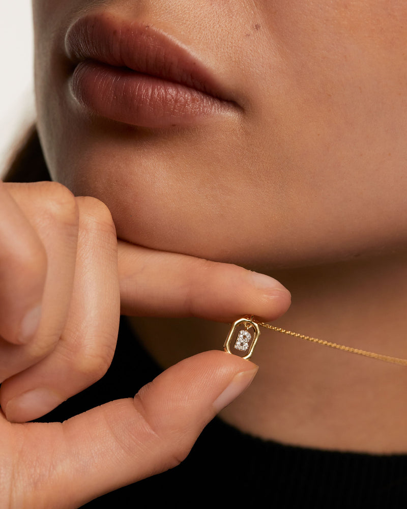 Collana Con Lettera B Mini - 
  
    Argento sterling / Placcatura in Oro 18K
  
