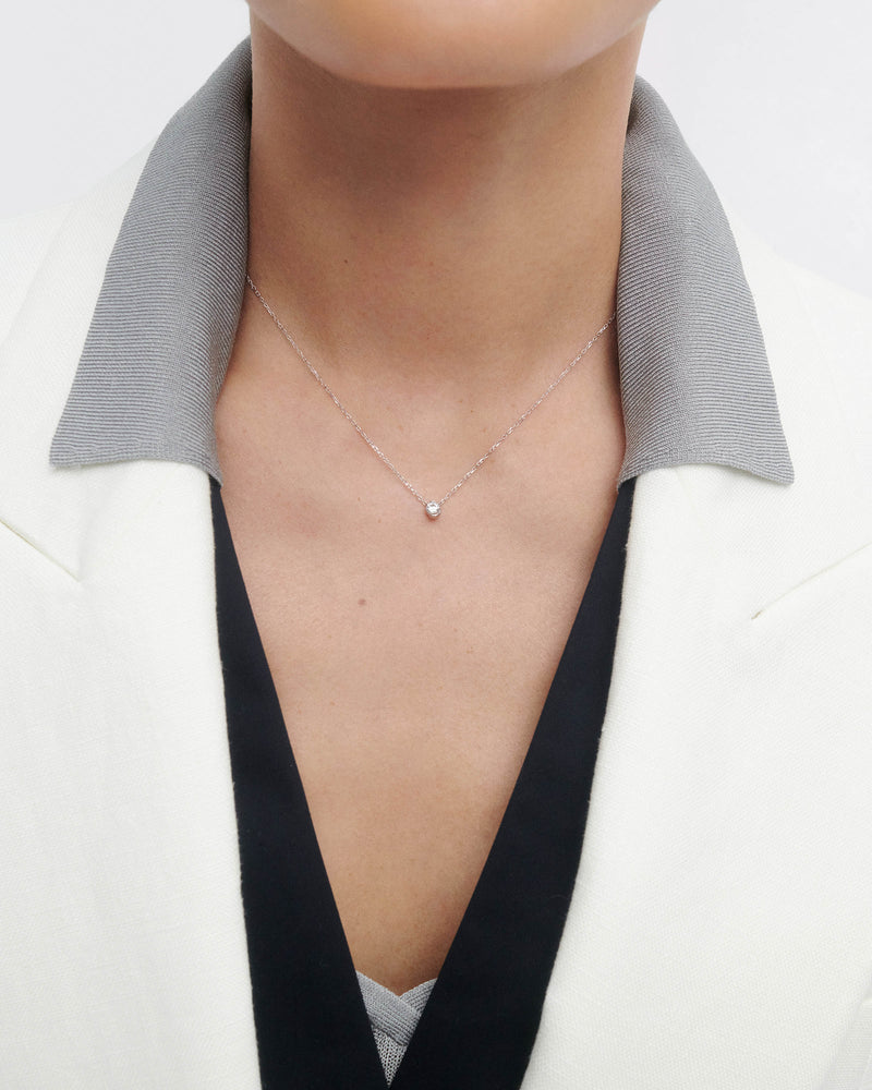 Delia halskette aus Weißgold mit diamanten - 
  
    18 kt Weissgold / Silber-Rhodinierung
  
